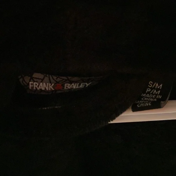 Black Robe - Picture 3 of 3